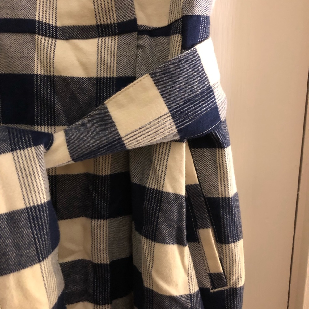 SOLD L.L. BEAN Signature Flannel Plaid Dress, 4P - Picture 4 of 8